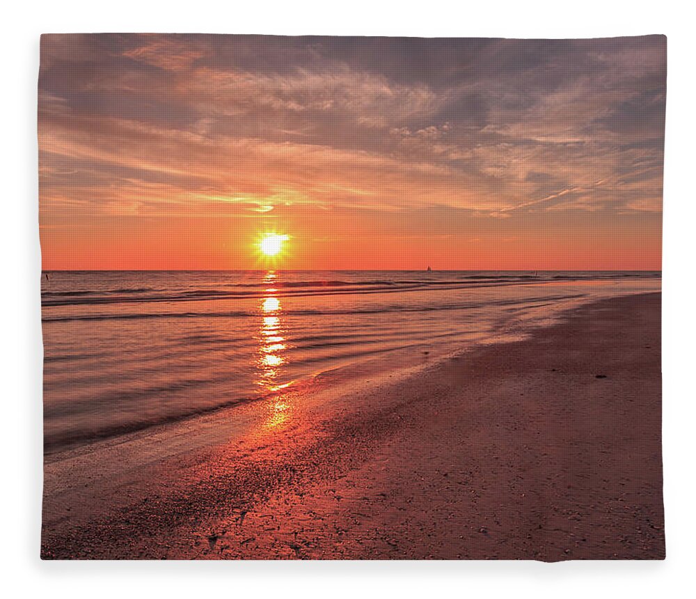 Sunset Fleece Blanket featuring the photograph Sunburst at Sunset by Doug Camara