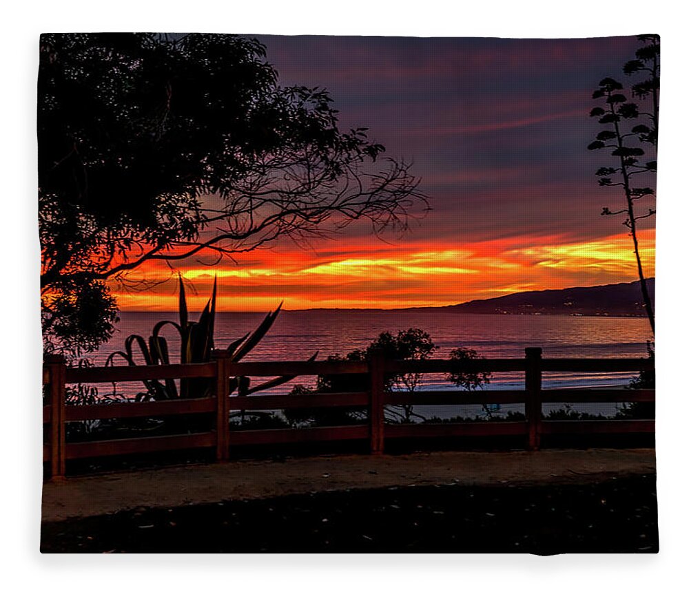 Sunset Silhouettes Fleece Blanket featuring the photograph Sunset Silhouettes by Gene Parks