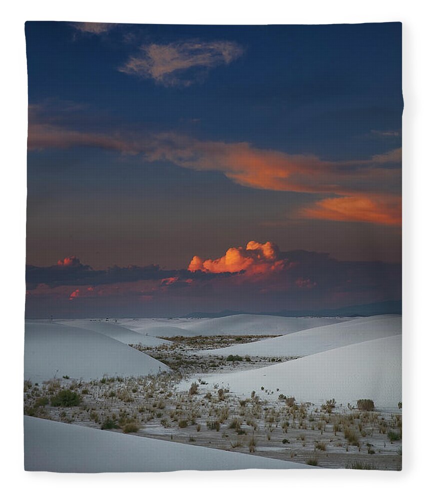 Arches Fleece Blanket featuring the photograph The Sea of Sands by Edgars Erglis