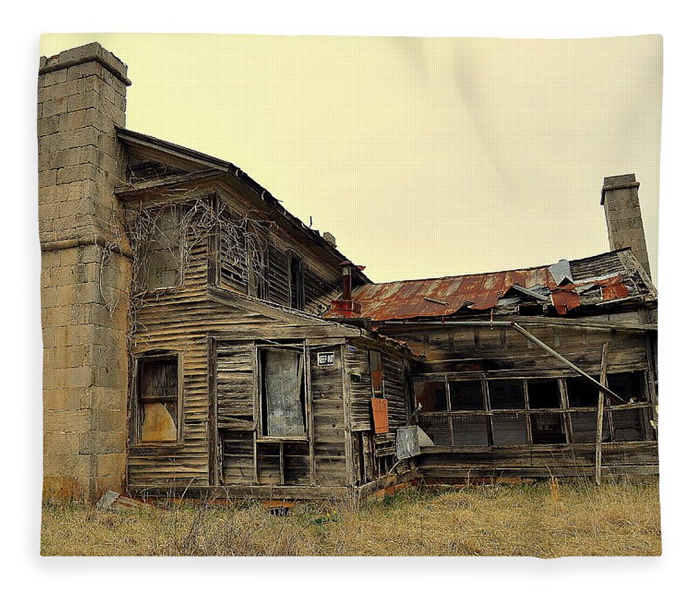 Old Building Fleece Blanket featuring the photograph Times Past 2 by Marty Koch