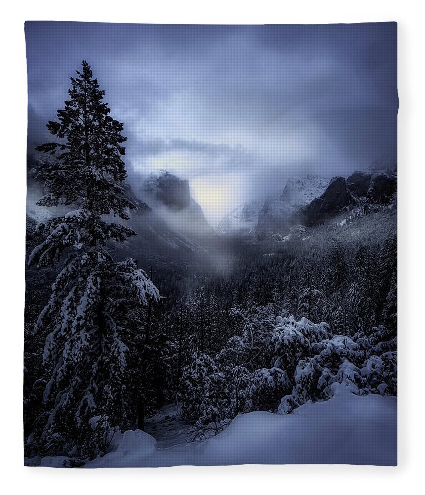 Winter Fleece Blanket featuring the photograph Tunnel Vision by Nicki Frates