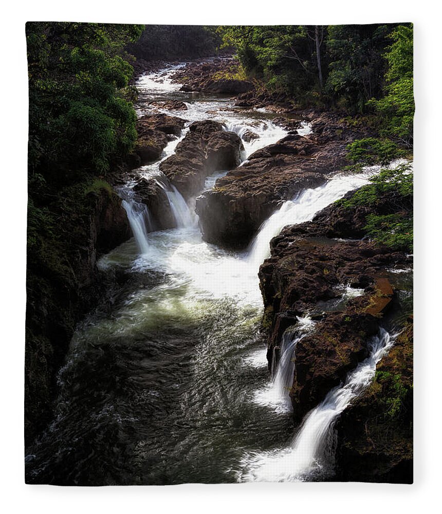 Waterfall Fleece Blanket featuring the photograph Wainaku Street Falls by Susan Rissi Tregoning