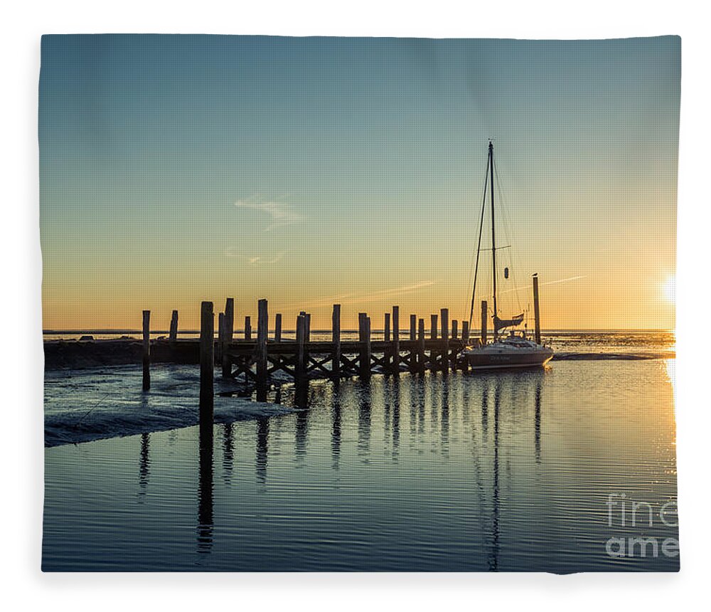 De Cocksdorp Fleece Blanket featuring the photograph Waiting For The Flood by Hannes Cmarits