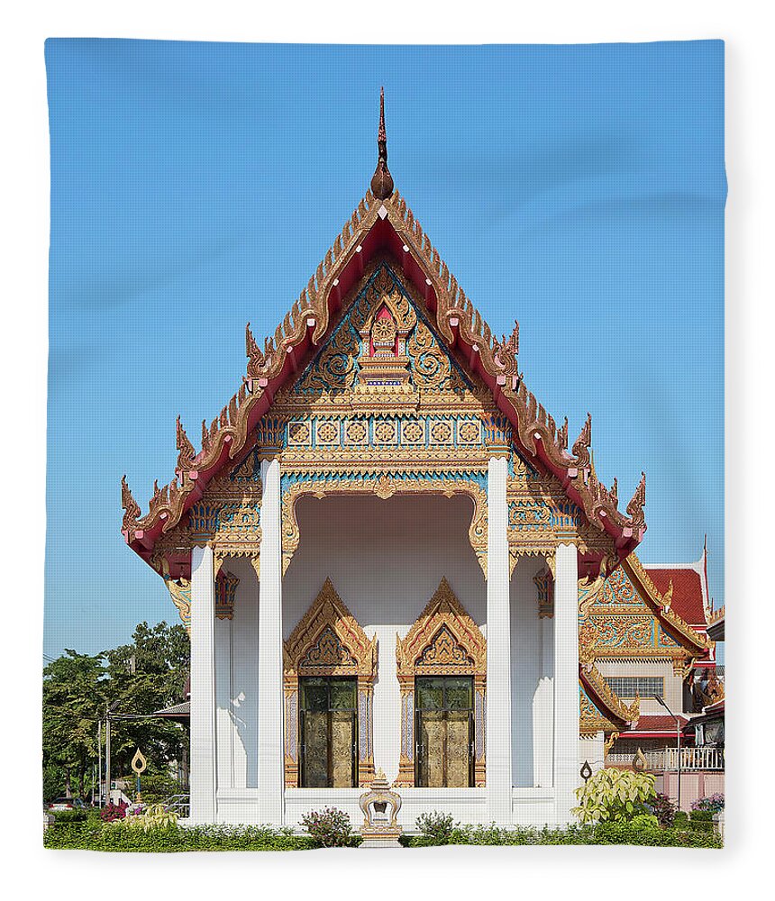 Scenic Fleece Blanket featuring the photograph Wat Bangphratoonnok Phra Ubosot DTHB0556 by Gerry Gantt