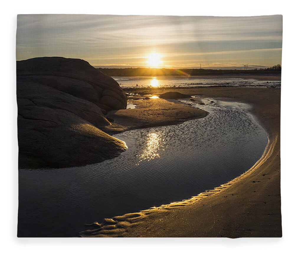 Wingaersheek Fleece Blanket featuring the photograph Wingaersheek Beach Sunrise Gloucester MA by Toby McGuire