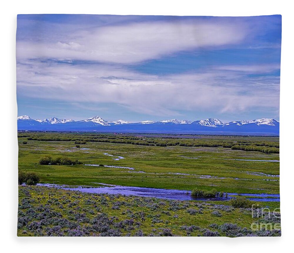 Montana Fleece Blanket featuring the photograph Wisdom Montana area by Merle Grenz