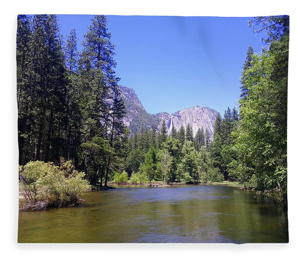 Yosemite Fleece Blanket featuring the photograph Yosemite Lifestyle by J R Yates