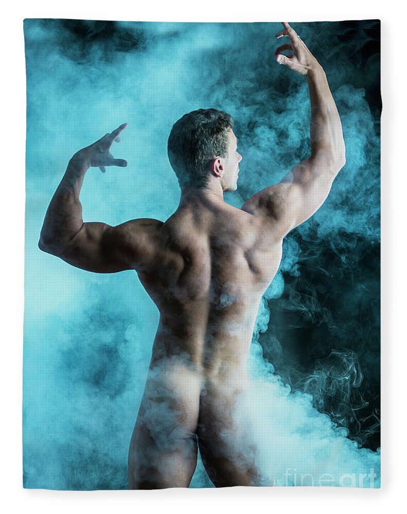 https://render.fineartamerica.com/images/rendered/default/flat/blanket/images/artworkimages/medium/2/2-body-of-fit-totally-naked-muscular-man-stefano-cavoretto.jpg?&targetx=0&targety=-42&imagewidth=740&imageheight=1061&modelwidth=740&modelheight=977&backgroundcolor=0F2B30&orientation=0&producttype=blanket-coral-60-80