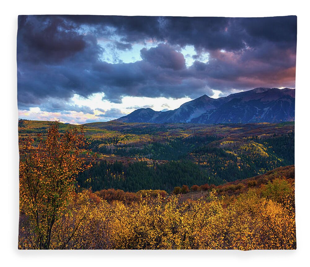 America Fleece Blanket featuring the photograph A Fall Sunset In Colorado by John De Bord