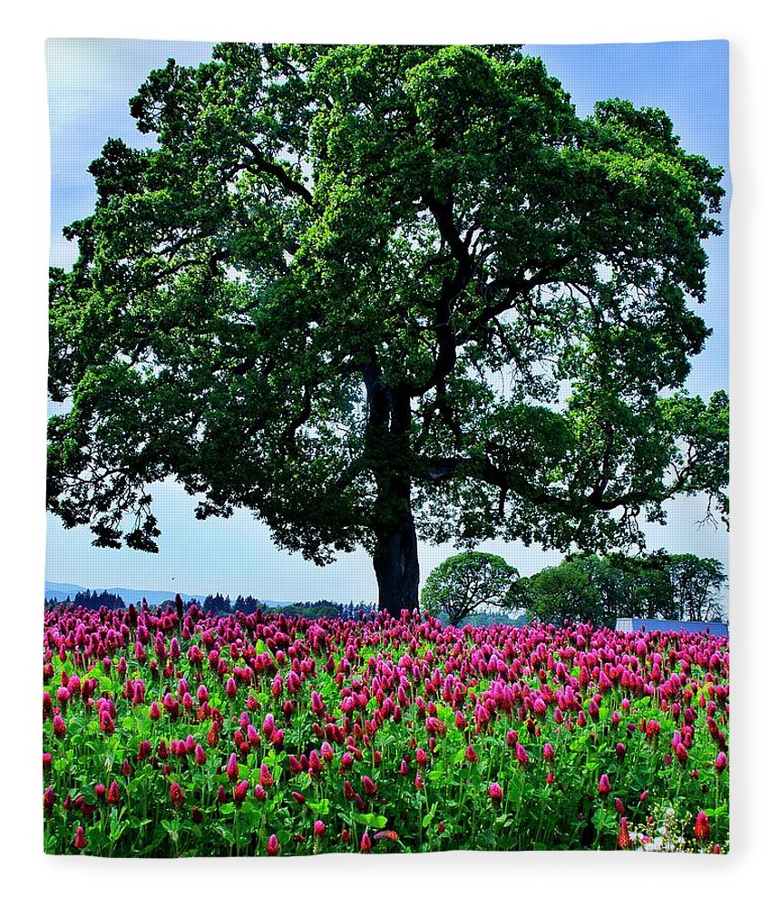 Tranquility Fleece Blanket featuring the photograph A Tree---outstanding In Its Field by Darrell Wyatt