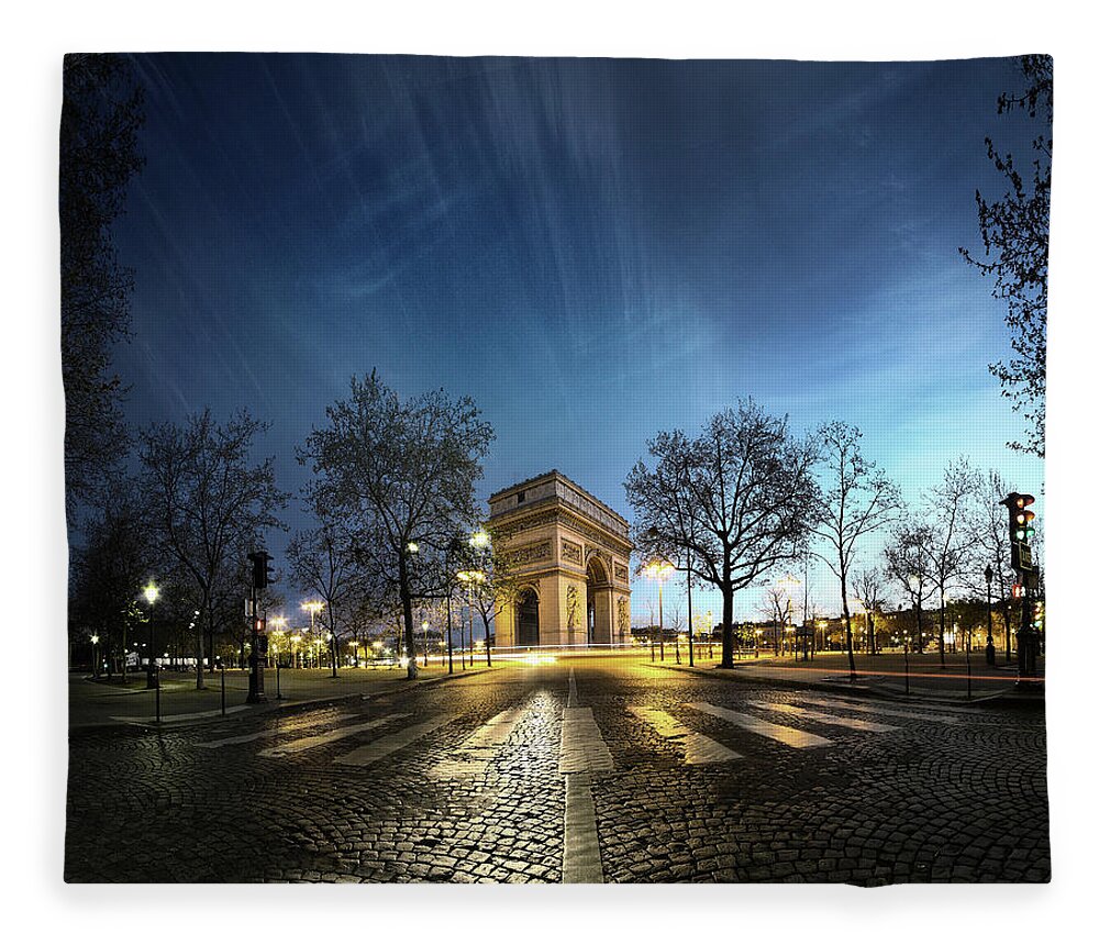 Arch Fleece Blanket featuring the photograph Arc Of Triumph by Pascal Laverdiere