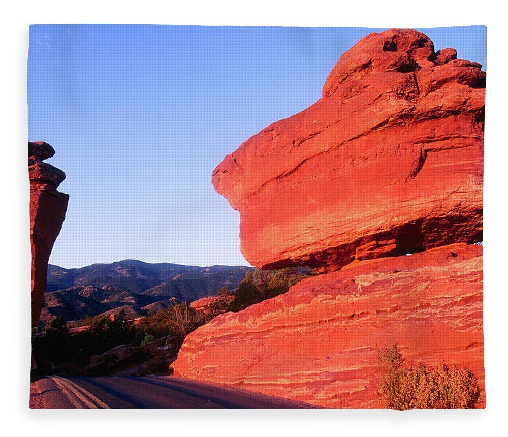 Scenics Fleece Blanket featuring the photograph Balance Rock, Garden Of The Gods by John Elk Iii