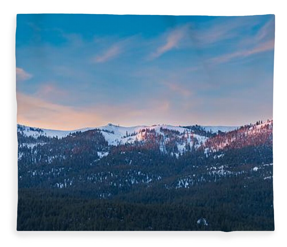 Susanville Fleece Blanket featuring the photograph Diamond Mountain First Light Panorama by Randy Robbins