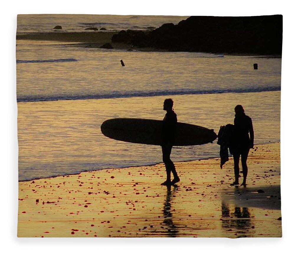 Surf Fleece Blanket featuring the photograph Evening Surf by FD Graham
