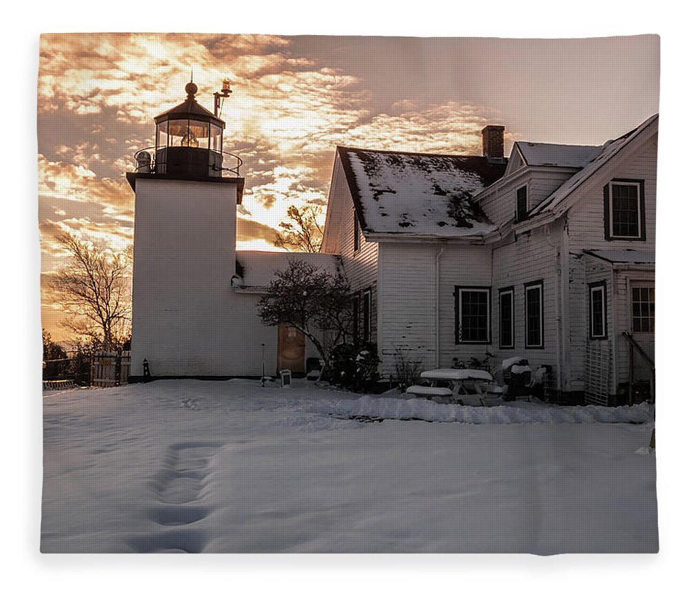 Fort Point Light Fleece Blanket featuring the photograph Fort Point Light at Sunset by George Kenhan