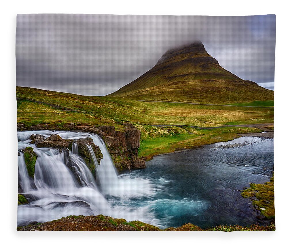 Iceland Fleece Blanket featuring the photograph Kirkjufell by Amanda Jones