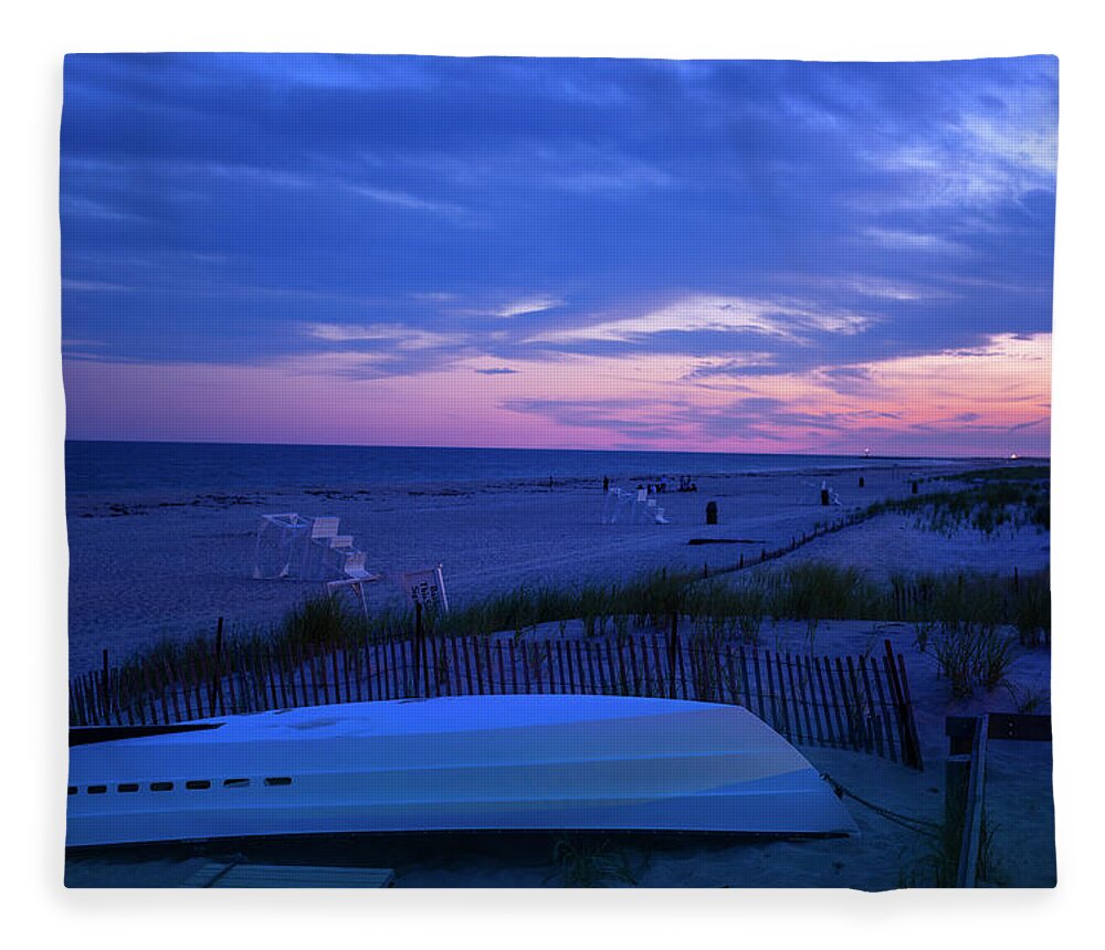 Beach Fleece Blanket featuring the photograph Long Island Sunset by Laura Fasulo