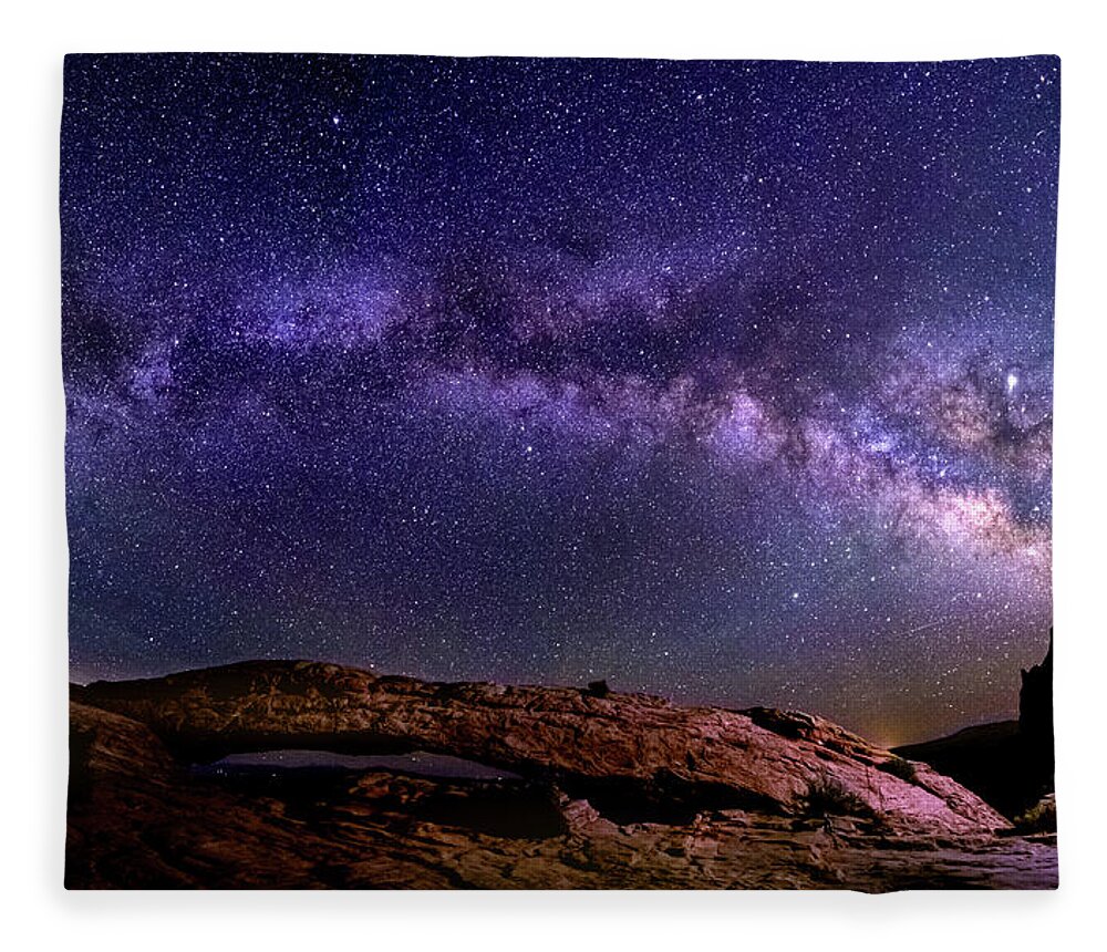 Mesa Fleece Blanket featuring the photograph Milky Way at Mesa Arch by Kenneth Everett