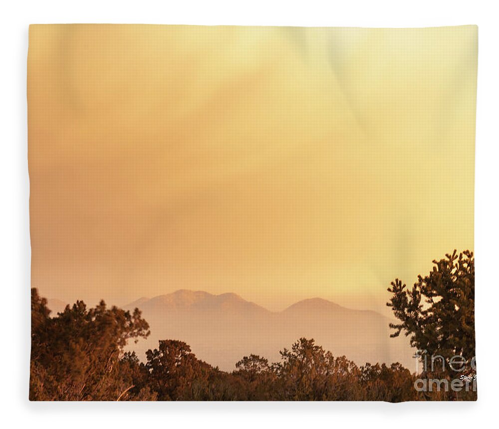 Natanson Fleece Blanket featuring the photograph Misty Mountain Morning by Steven Natanson
