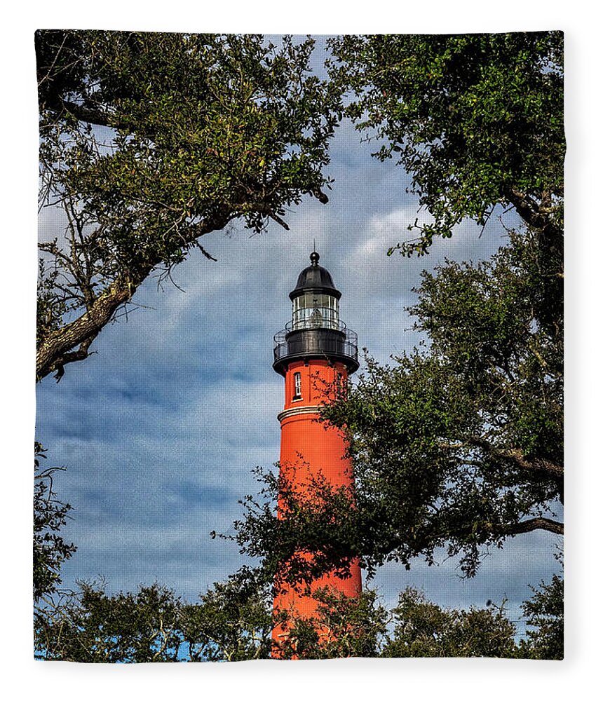 Barberville Roadside Yard Art And Produce Fleece Blanket featuring the photograph Ponce Inlet Lighthouse by Tom Singleton