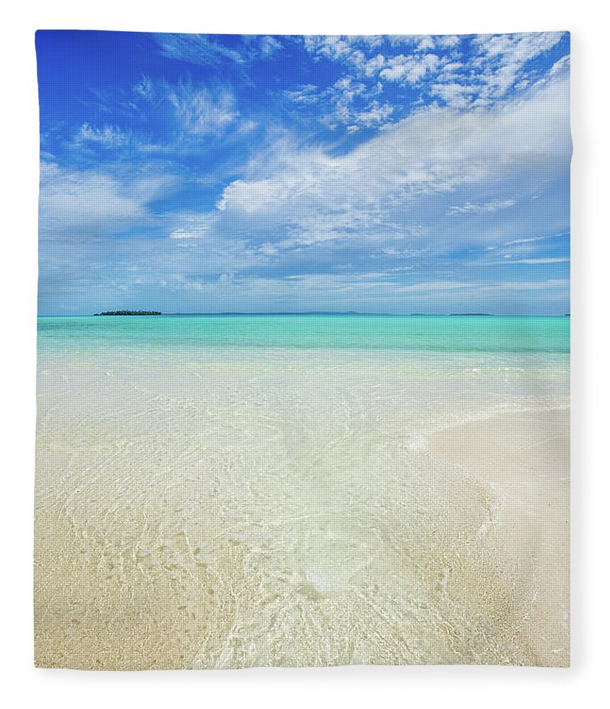 Aitutaki Fleece Blanket featuring the photograph Pure Blue Bliss by Becqi Sherman