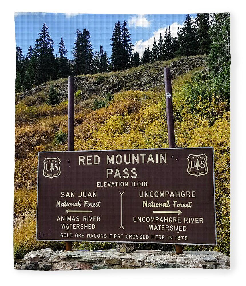 Red Mountain Pass Fleece Blanket featuring the photograph Red Mountain Pass by Elizabeth M