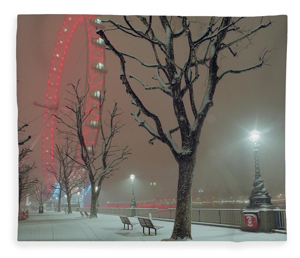 Empty Fleece Blanket featuring the photograph Snow On The South Bank Xl by Beholdingeye