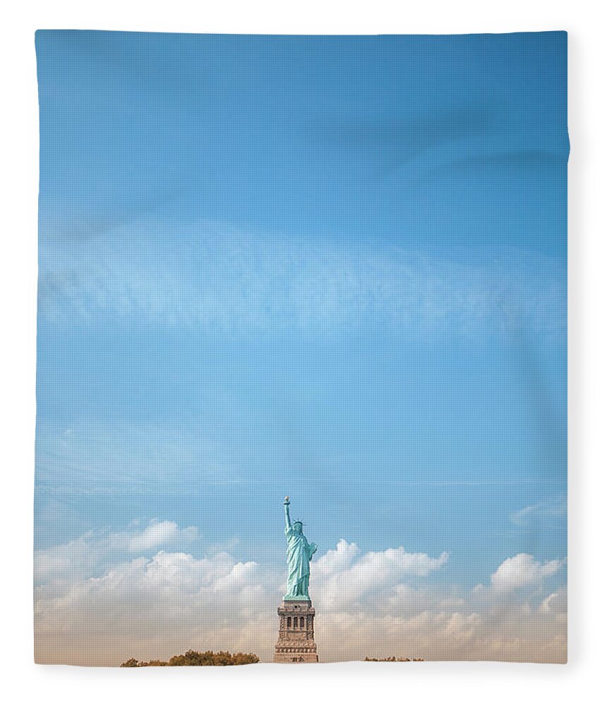 Tranquility Fleece Blanket featuring the photograph Statue Of Liberty by Merten Snijders