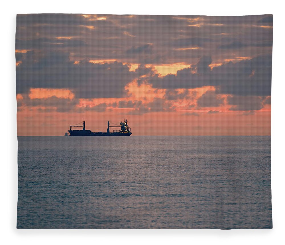 Scenics Fleece Blanket featuring the photograph Sunrise Over Ocean, At Miami Beach by Anouchka