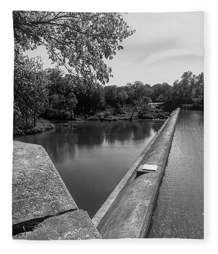 Black And White Fleece Blanket featuring the photograph The Dam by Kelly Thackeray