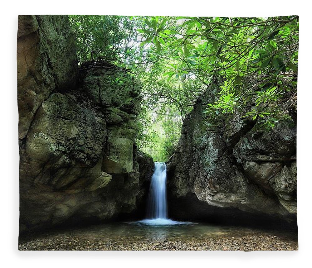Blue Hole Fleece Blanket featuring the photograph The Grotto At The Blue Hole by Chris Berrier