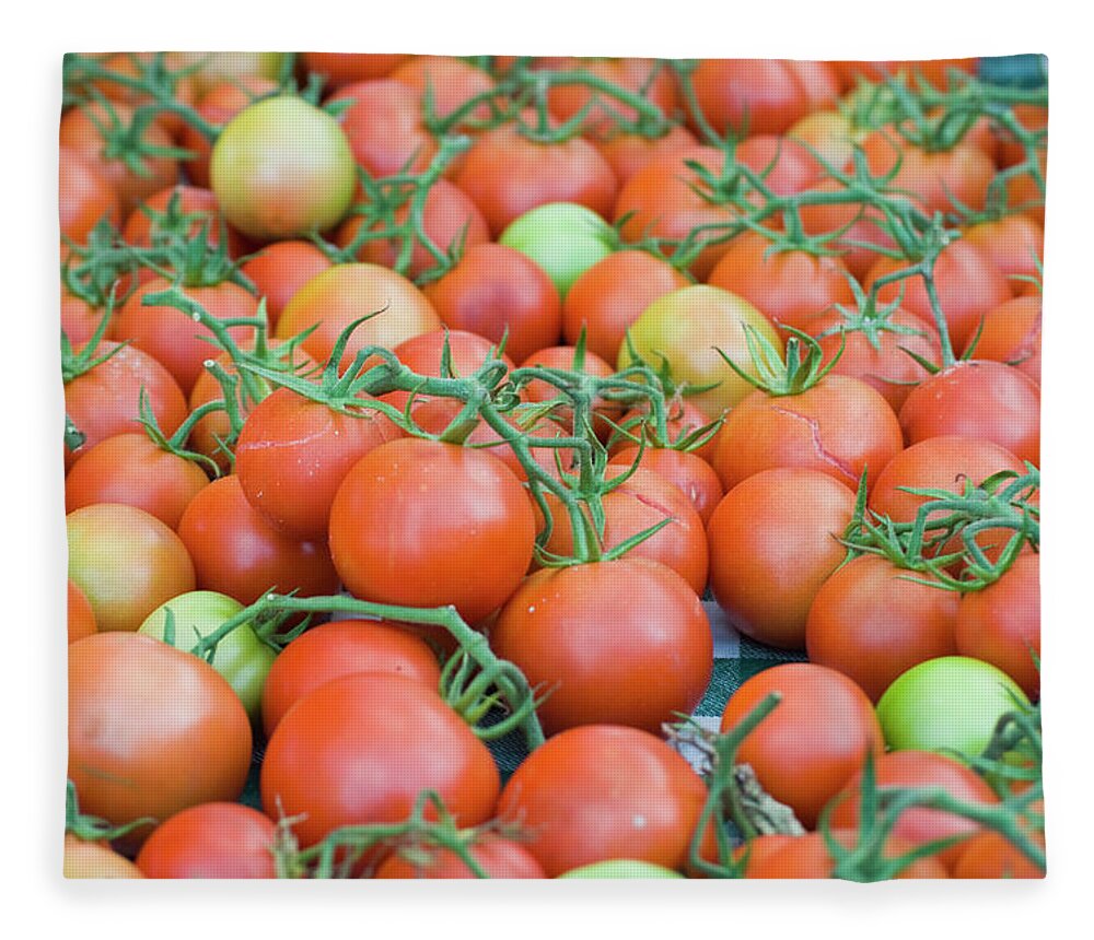 Retail Fleece Blanket featuring the photograph Tomatoes On The Vine by By Ken Ilio