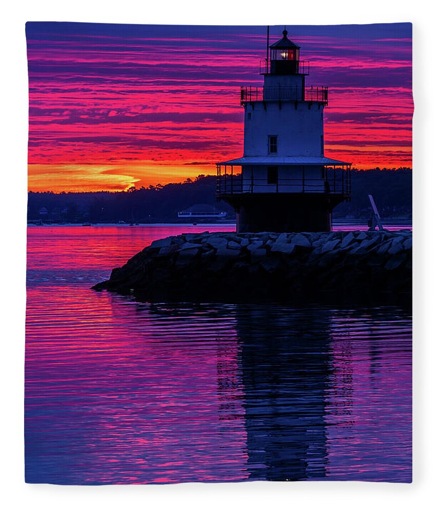 Spring Point Ledge Lighthouse Fleece Blanket featuring the photograph WOW Sunrise by Darryl Hendricks
