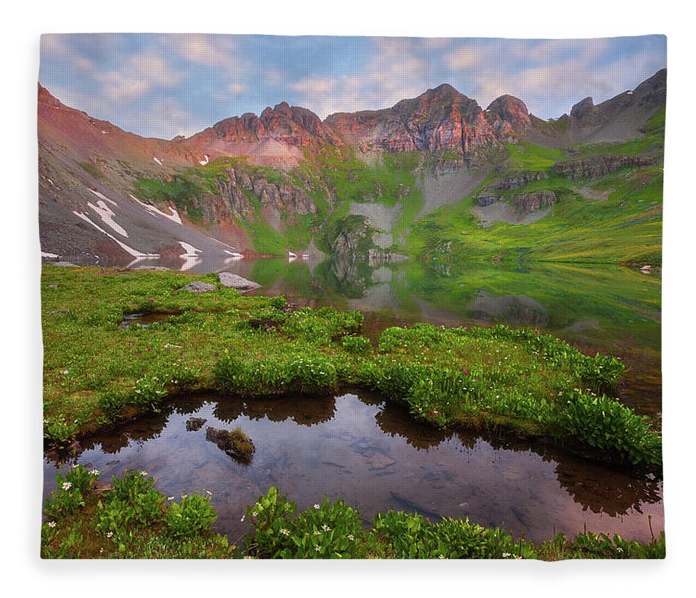 Clear Lake Fleece Blanket featuring the photograph Alpine Morning #1 by Darren White