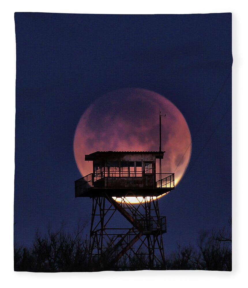  Fleece Blanket featuring the photograph Blue Blood Super Eclipse Moon - Queen Wilhelmina State Park #1 by William Rainey