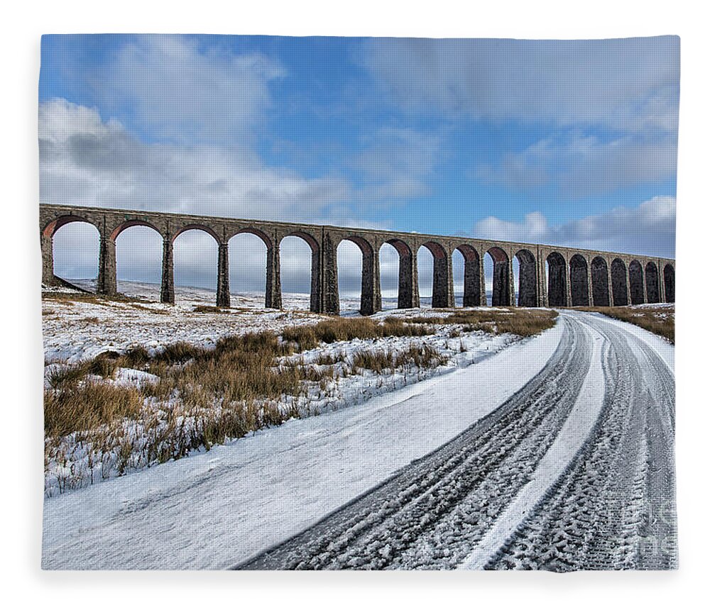 England Fleece Blanket featuring the photograph Ribblehead Viaduct #1 by Tom Holmes Photography