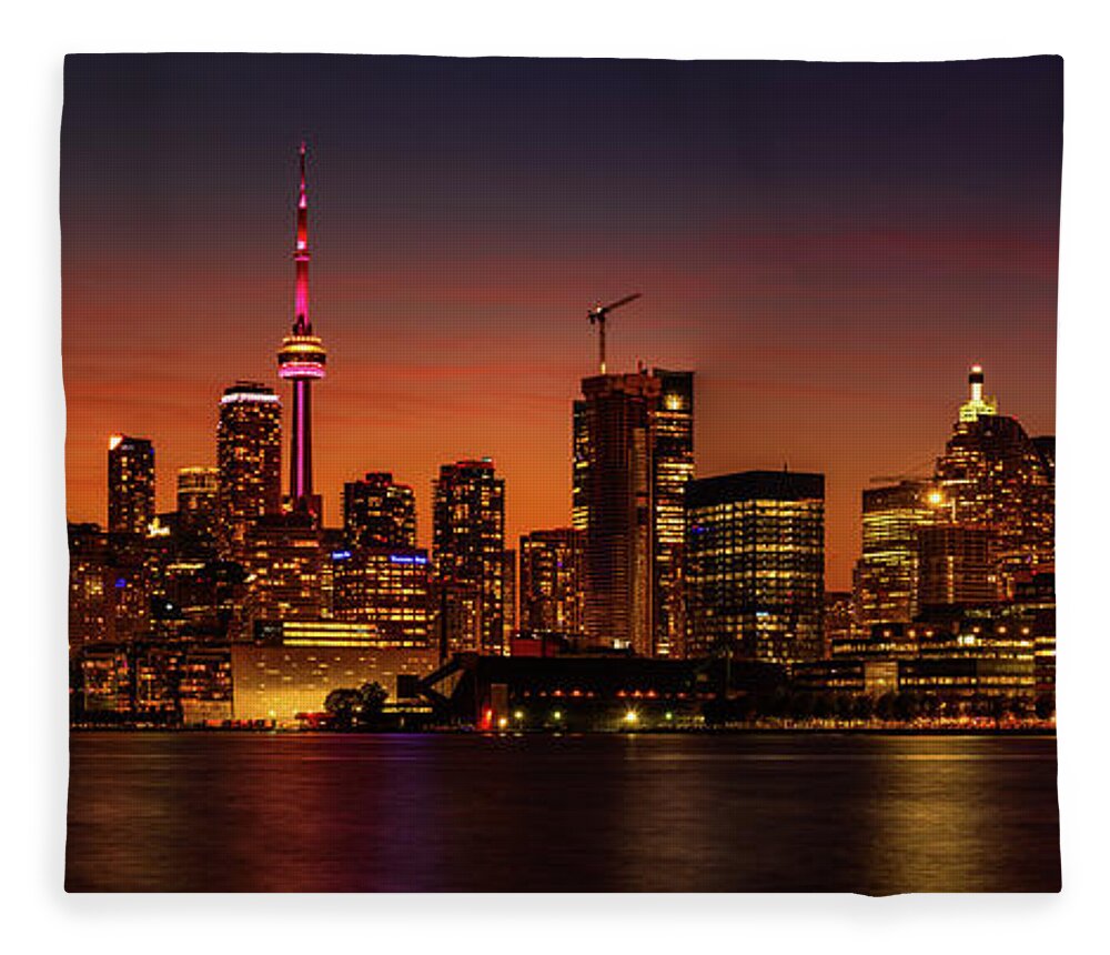 Cn Tower Fleece Blanket featuring the photograph Toronto Gold by Dee Potter