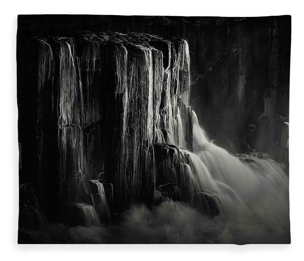 Monochrome Fleece Blanket featuring the photograph Bombo by Grant Galbraith