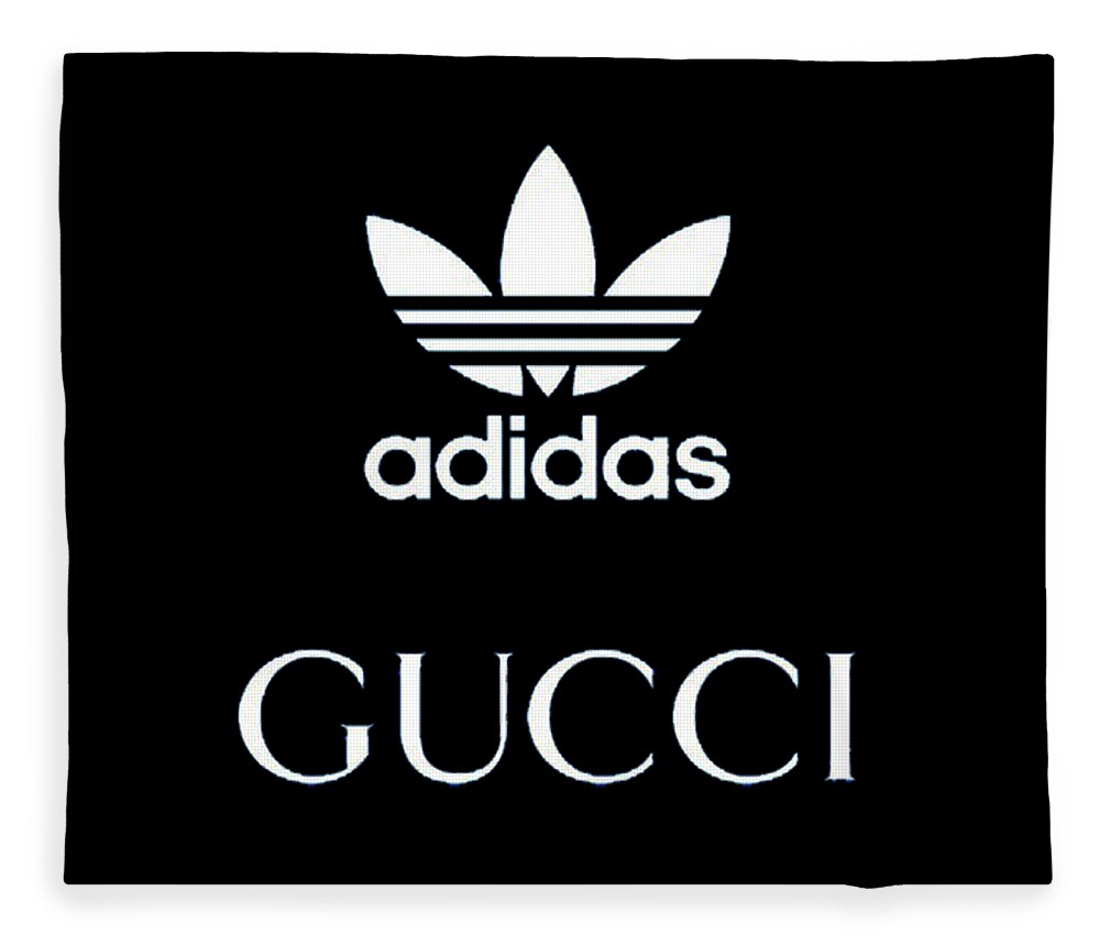 Gucci Fashion  Black and white aesthetic, Gucci gifts, Shop design