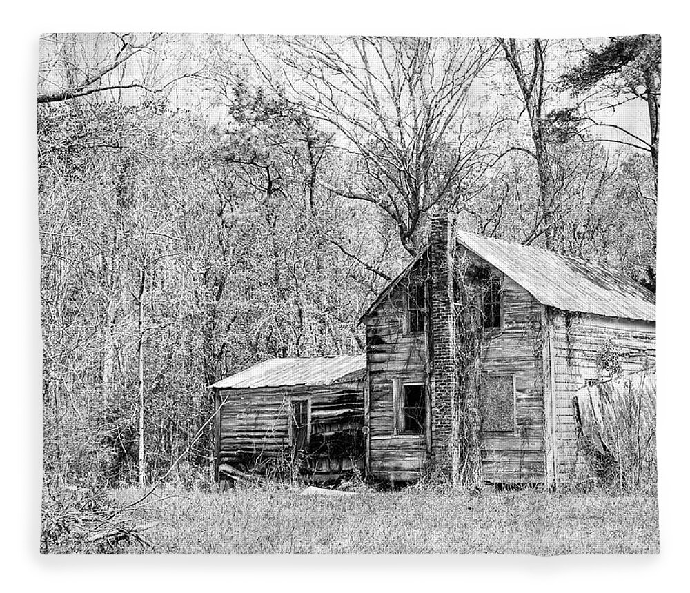 Abandoned Fleece Blanket featuring the photograph Abandoned Home in Pamlico County North Carolina by Bob Decker