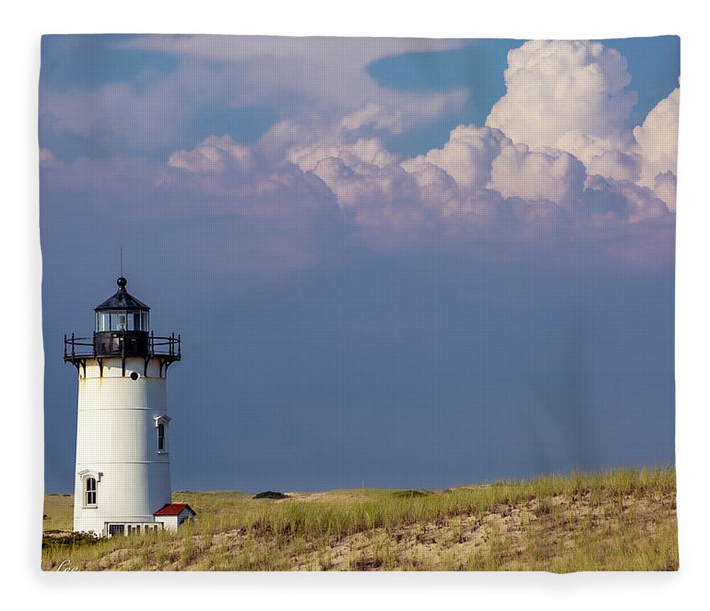 Lighthouse Fleece Blanket featuring the photograph Approaching Storm by David Lee