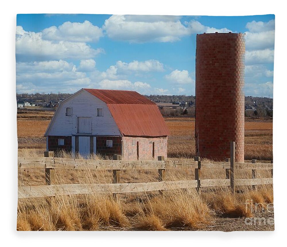 Barn Fleece Blanket featuring the photograph Barn Westminster Colorado by Veronica Batterson