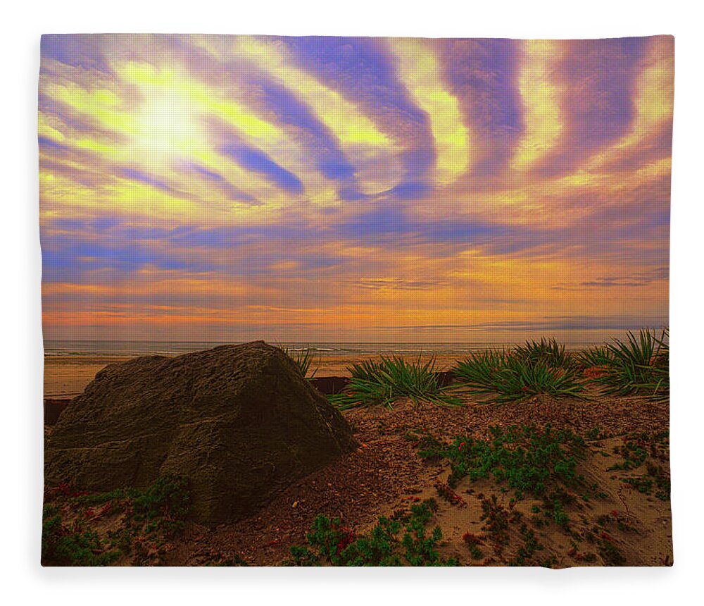 Seashore Fleece Blanket featuring the photograph Beach inan odd light by Paul Ross