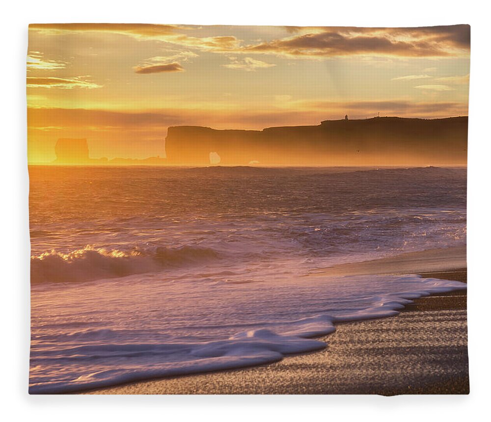 Iceland Fleece Blanket featuring the photograph Black Sands Light Show by Darren White