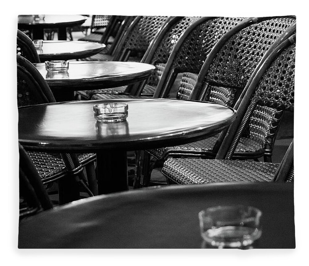 Paris Cafe Fleece Blanket featuring the photograph Cafe Noir - Paris, France by Melanie Alexandra Price