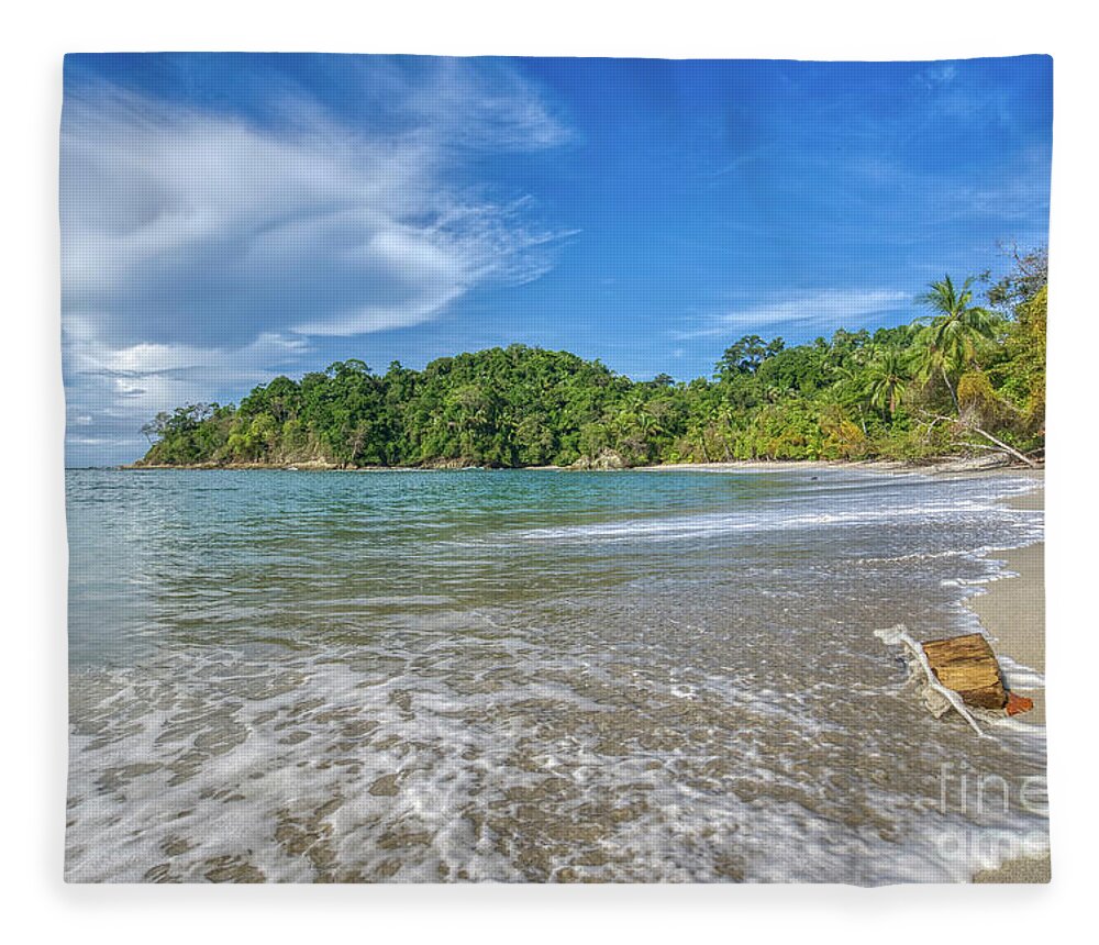 Costa Rica Fleece Blanket featuring the photograph Crashing to Shore by Brian Kamprath