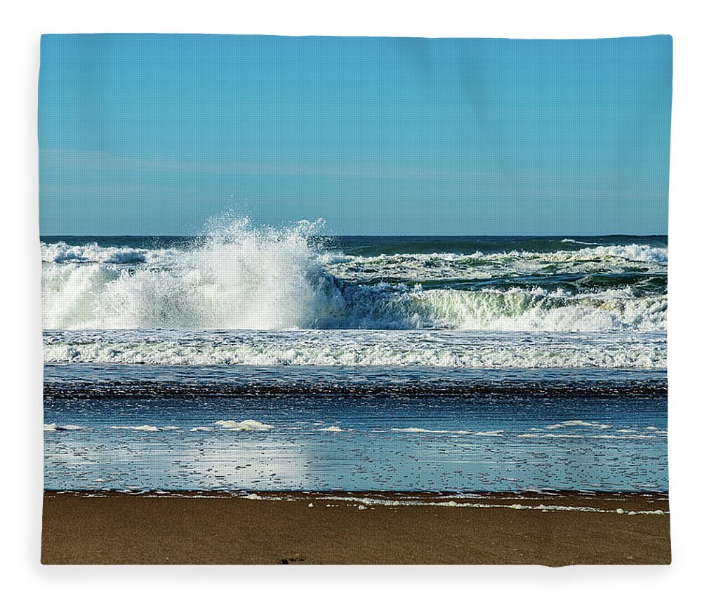 Landscapes Fleece Blanket featuring the photograph Depoe Bay-1 by Claude Dalley