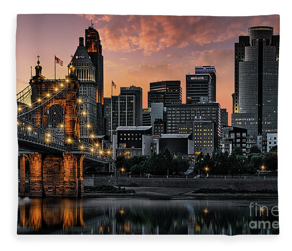 Cincinnati Fleece Blanket featuring the photograph Evening in Cincinnati by Shelia Hunt