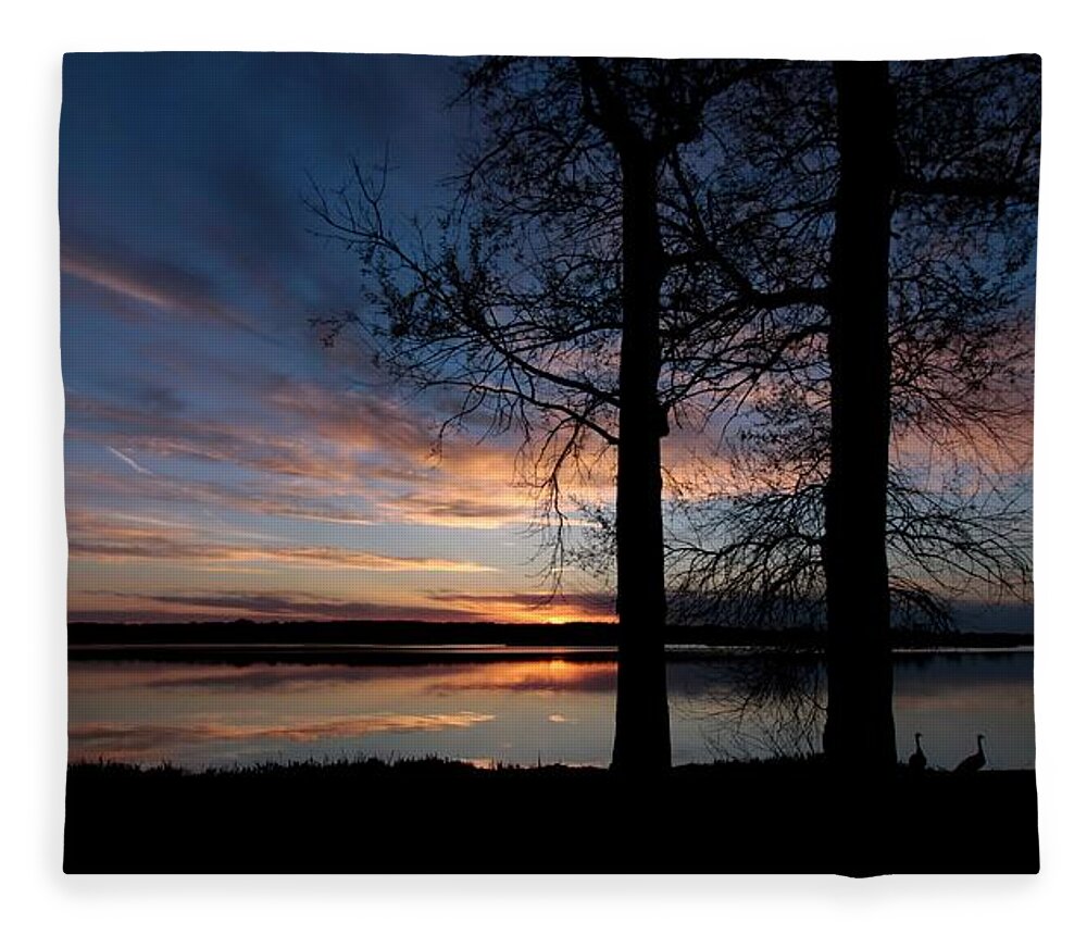 Sunset Fleece Blanket featuring the photograph Evening in Paradise by Mary Walchuck