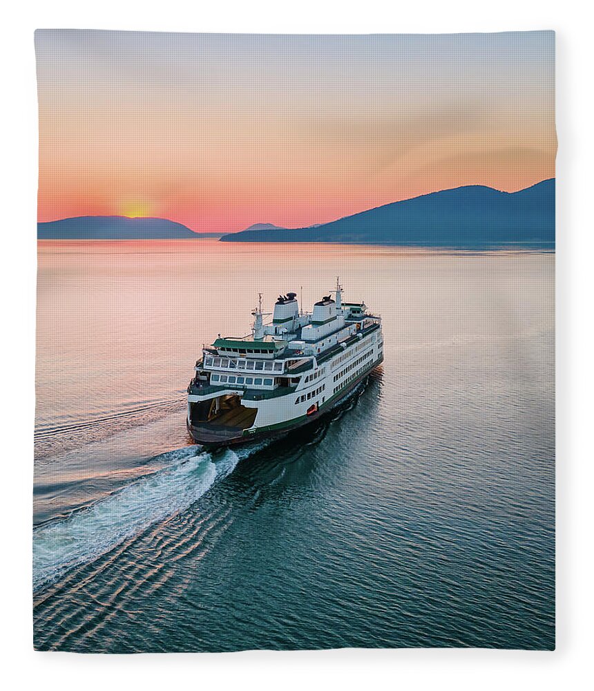 Sunset Fleece Blanket featuring the photograph Ferry Sunset by Michael Rauwolf